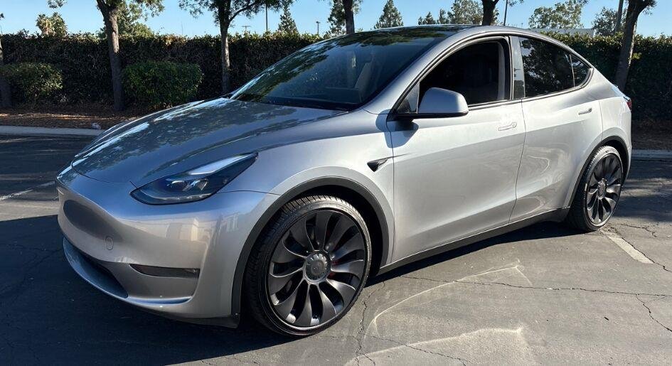 Used 2024 Stealth Grey Tesla Performance image 1