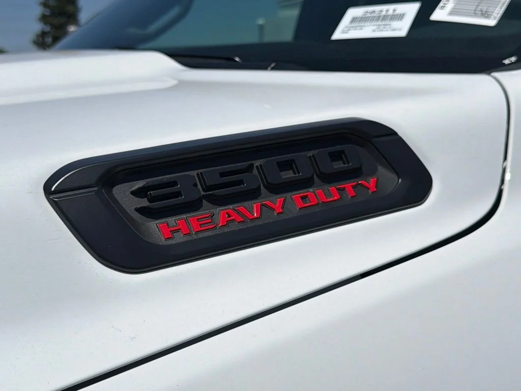 New 2026 Bright White Clear-Coat Exterior Paint RAM Big Horn image 12