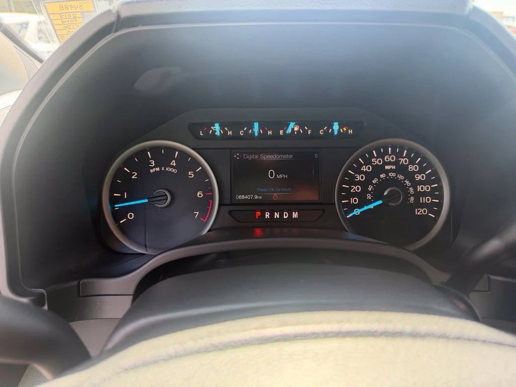 Used 2018 Blue Ford XL image 12