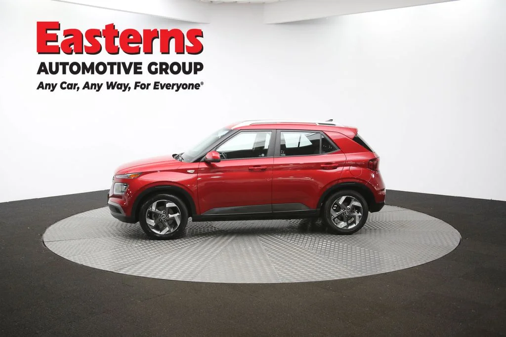 Used 2022 Red Hyundai SEL image 58