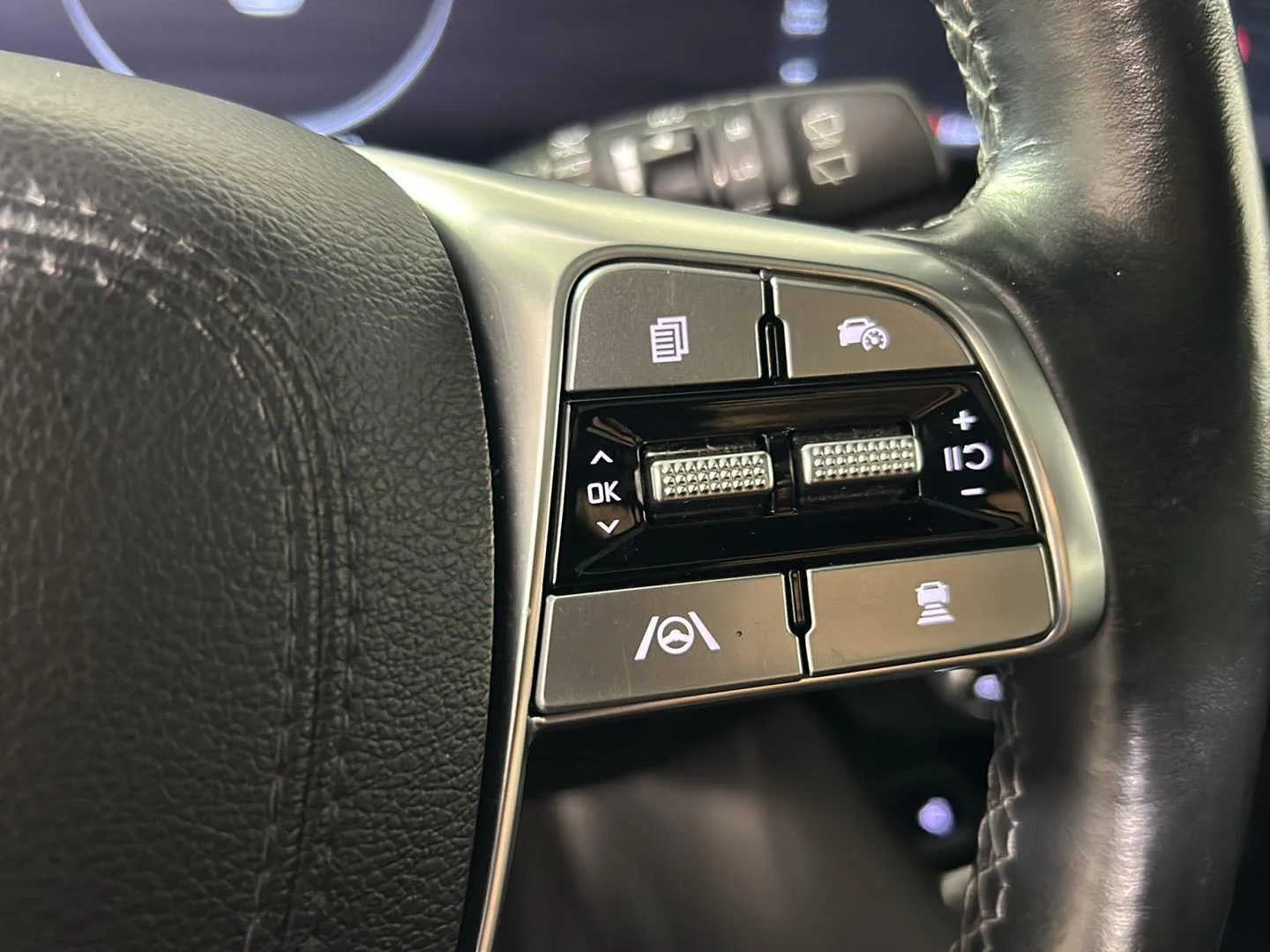 Used 2024 Ebony Black Kia SX X-Line image 27