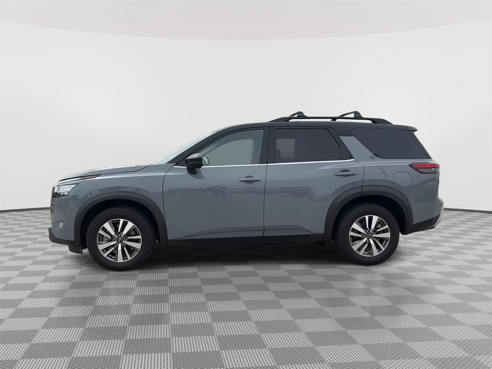 Used 2023 Solid Gray/Super Black Nissan SL image 2