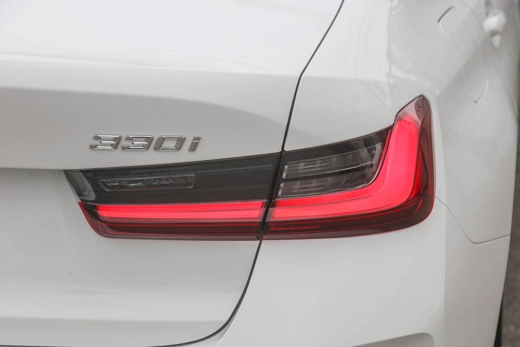 Used 2026 Alpine White BMW 330i image 7