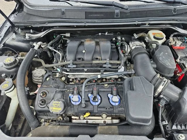 Used 2015 Gray Ford SEL image 22