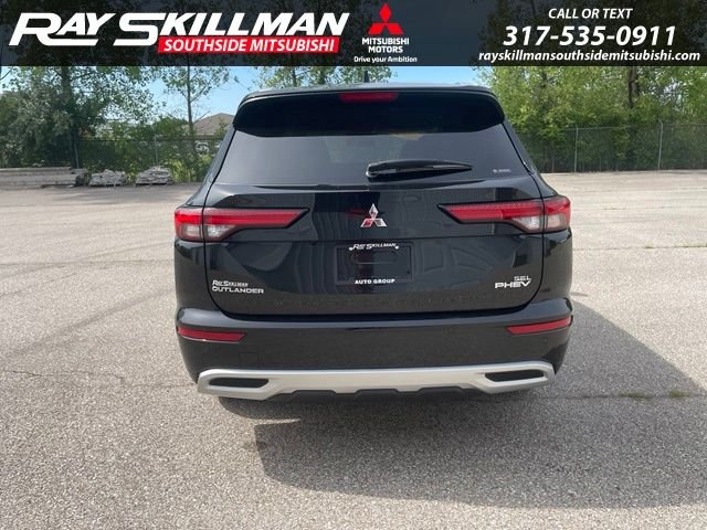 Used 2024 Black Mitsubishi SEL image 6