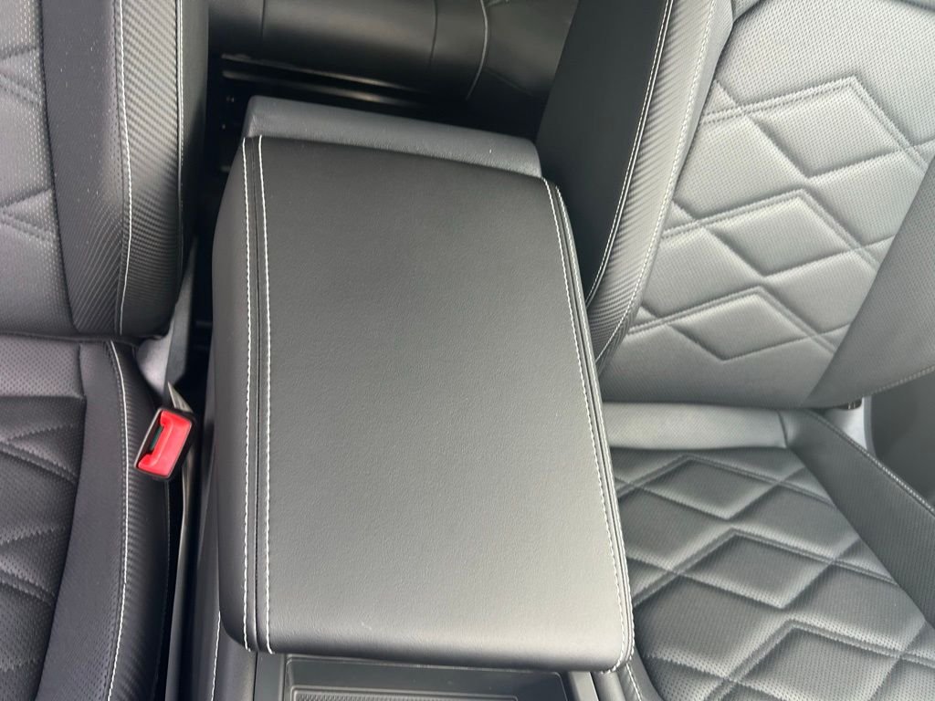New 2026 White/off-white Volkswagen 2.0T SE image 37