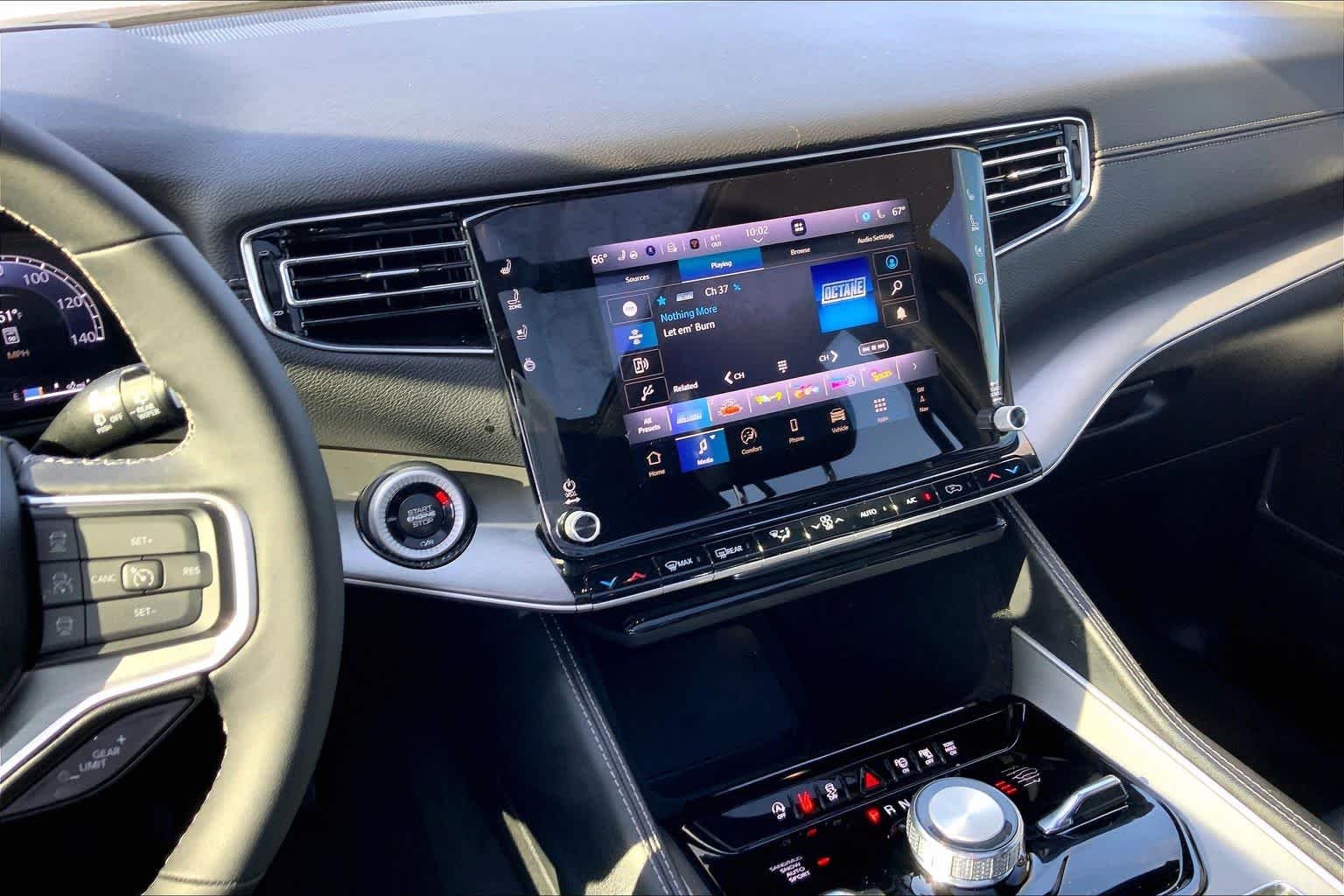 2025 Jeep Wagoneer Series II - Photo 6