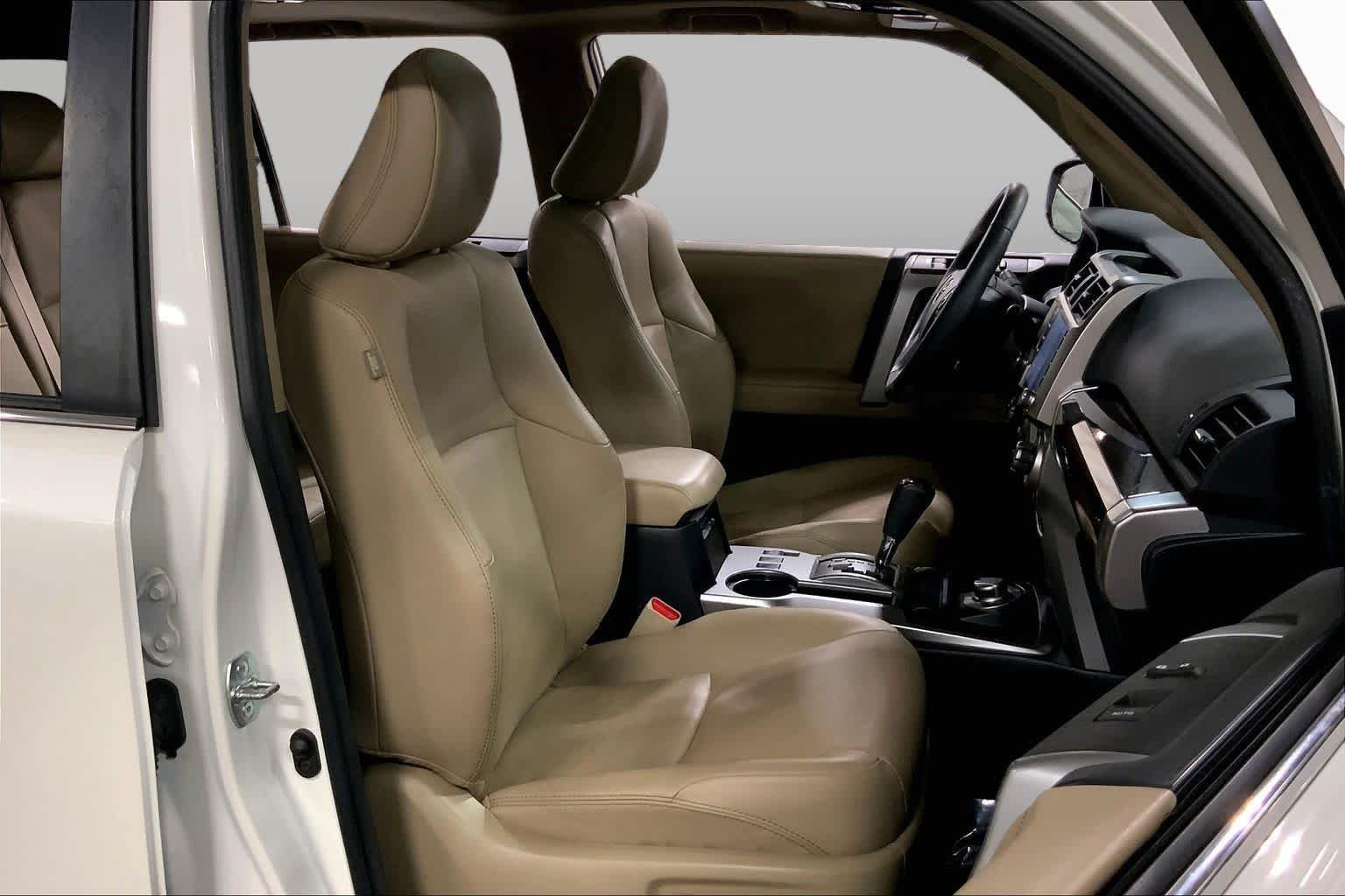 Used 2022 Blizzard Pearl Toyota Limited image 9
