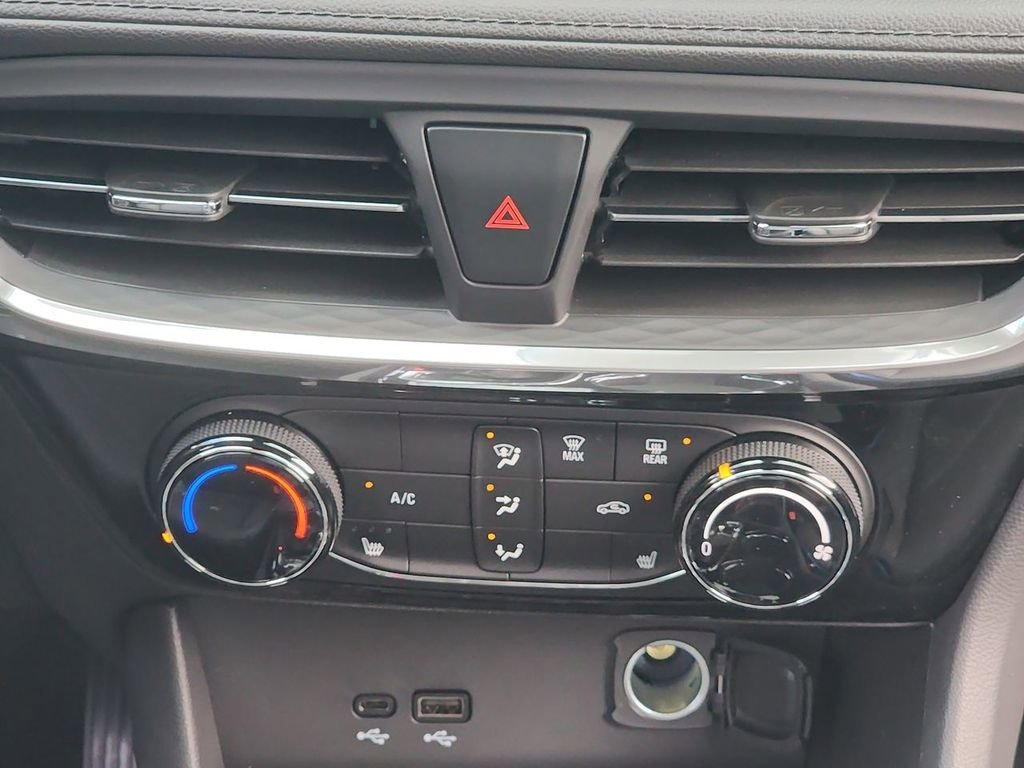 2026 Buick Encore GX Sport Touring - Photo 17