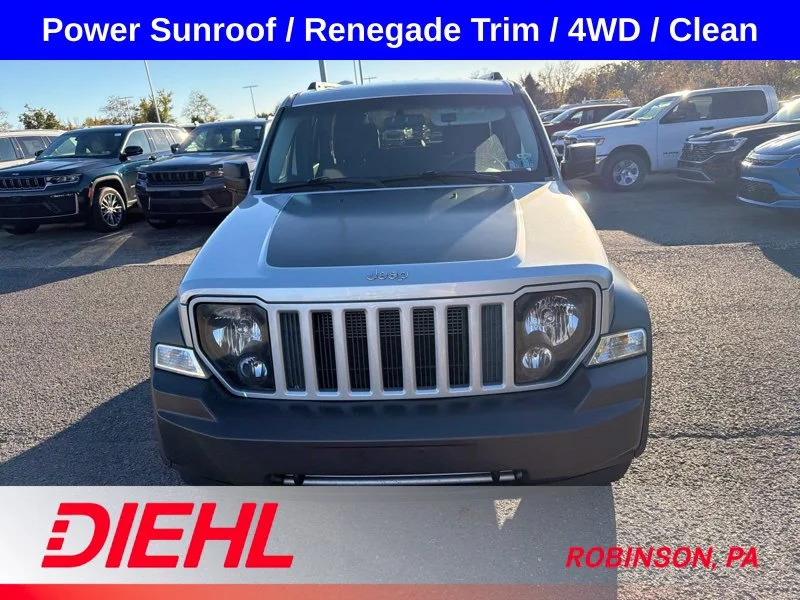 Used 2010 Silver Jeep Renegade image 3