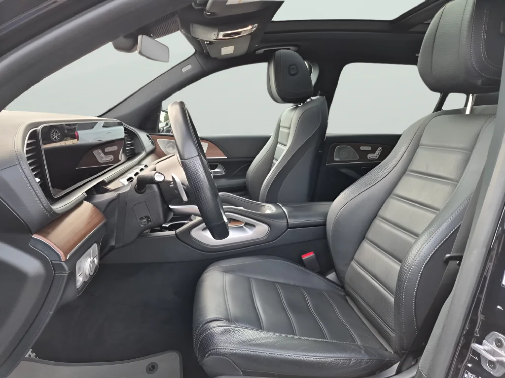 Used 2021  Mercedes-Benz GLS 580 image 18