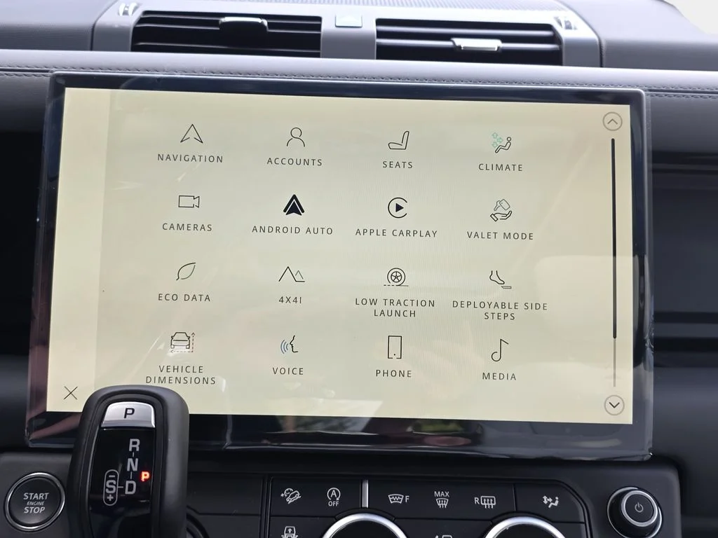 New 2026 Woolstone Green LAND ROVER X-Dynamic SE image 21