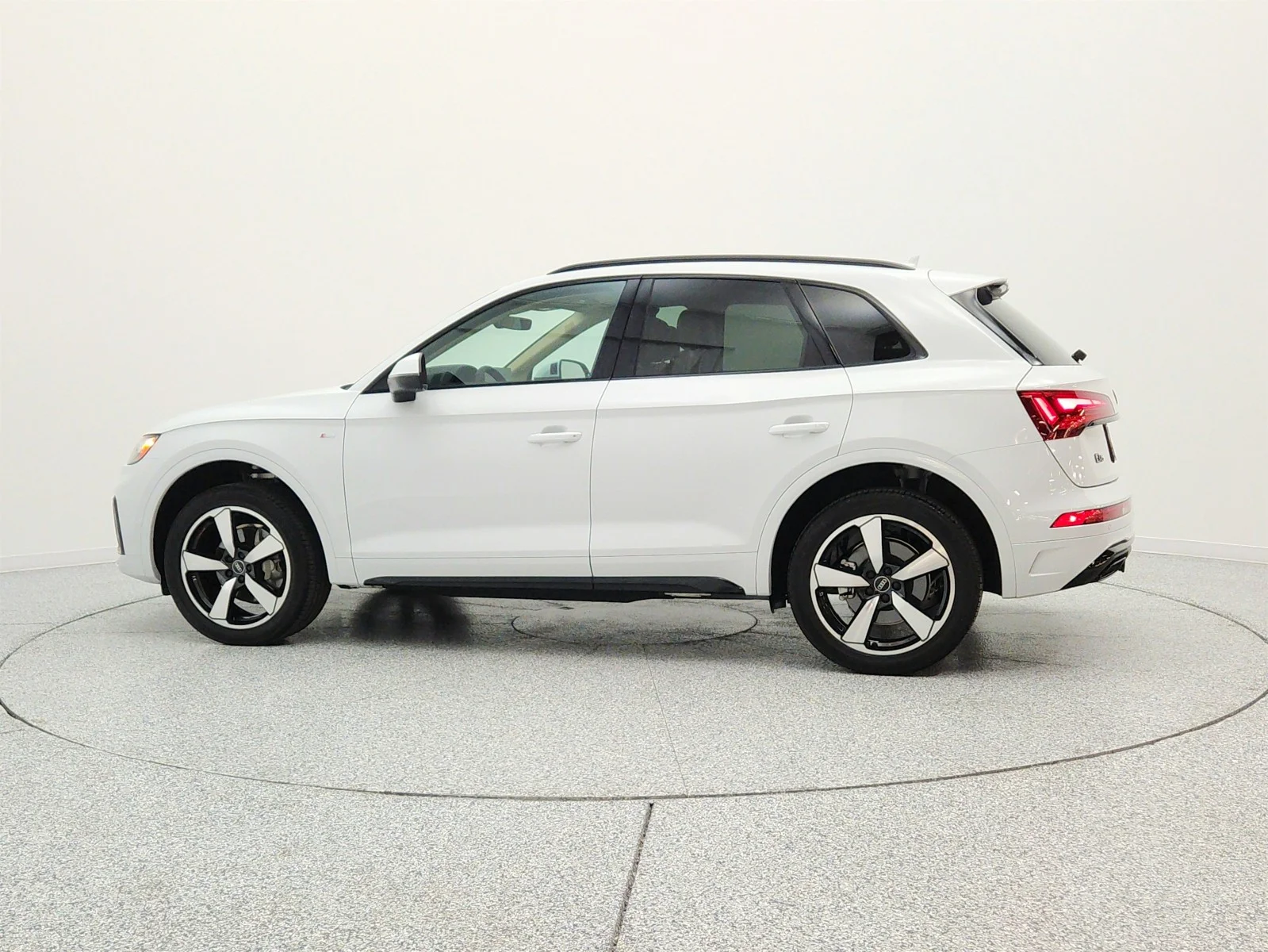 Used 2023 Glacier White Metallic Audi S line Premium Plus image 8