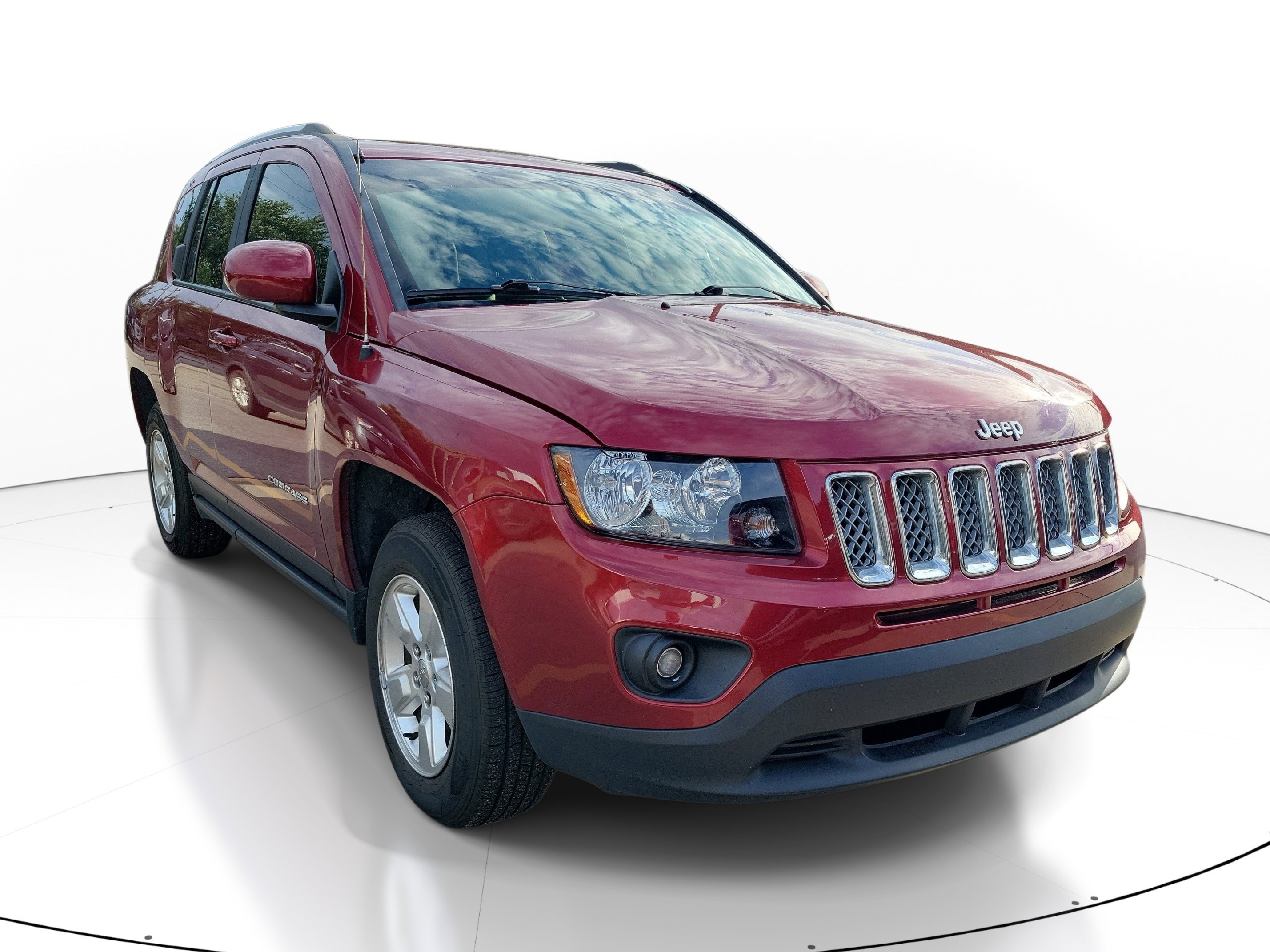 Used 2016 Deep Cherry Red Crystal Pearlcoat Jeep Latitude image 1