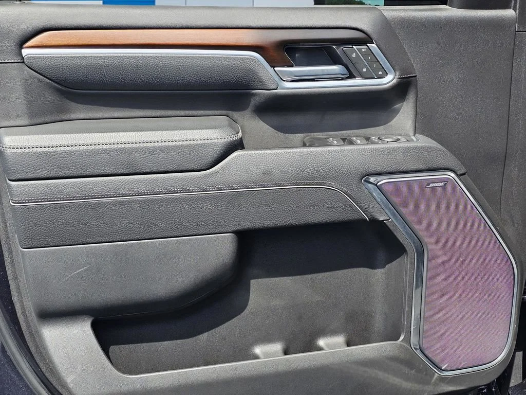 Used 2025 Titanium Rush Metallic GMC Denali image 15