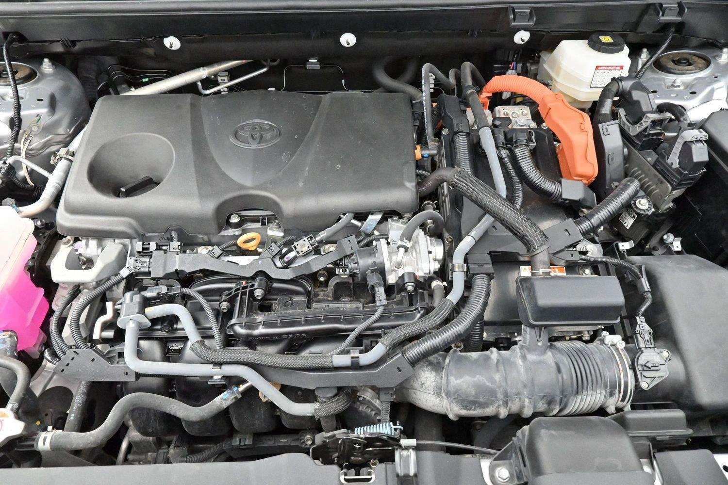 Used 2023 Silver Sky Metallic Toyota XLE image 36