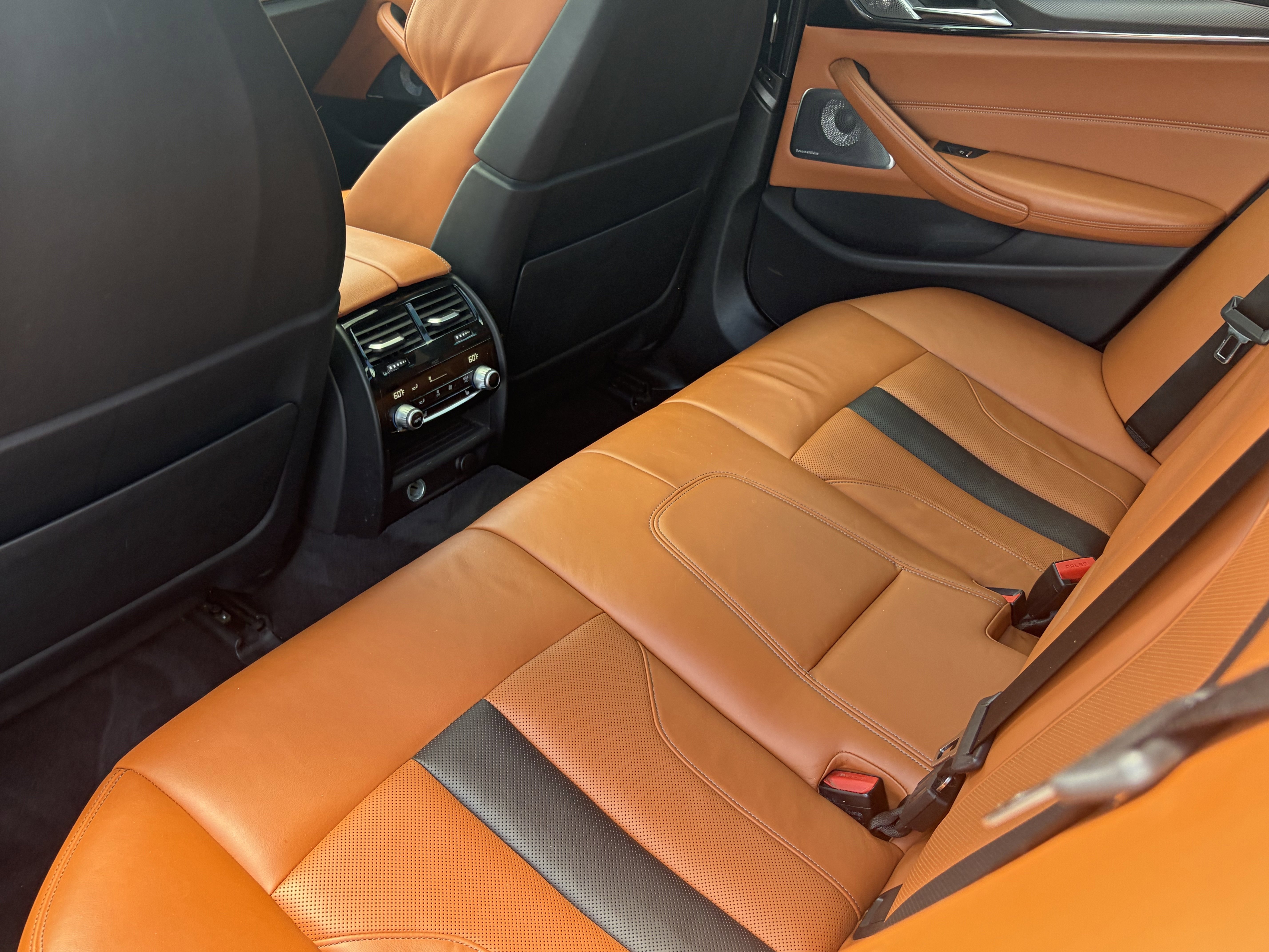 Used 2018 MARINA BAY BLUE M BMW Base image 17