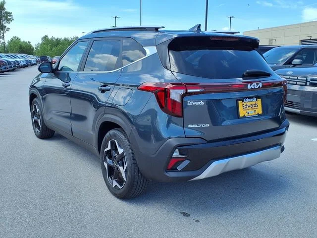 Used 2024 Gray Kia EX image 5