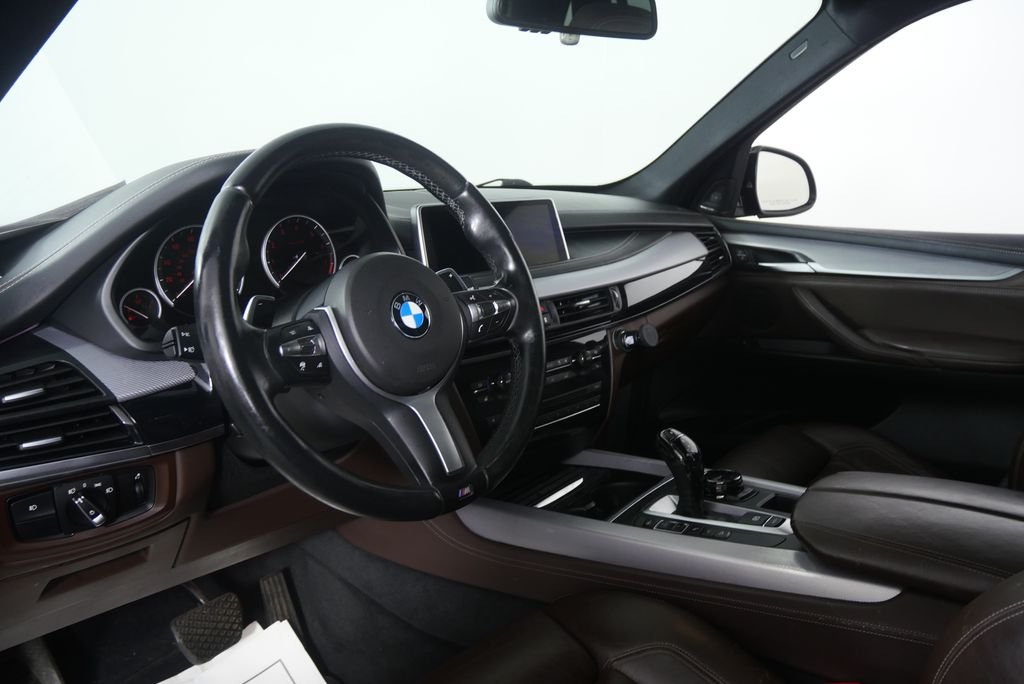 Used 2014 Carbon Black Metallic BMW xDrive50i image 12