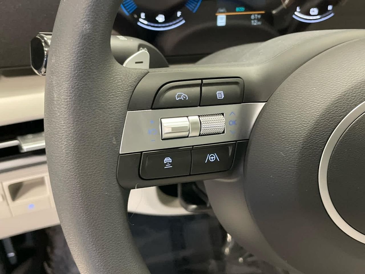 New 2026 Ecotronic Gray Hyundai SEL AWD image 29