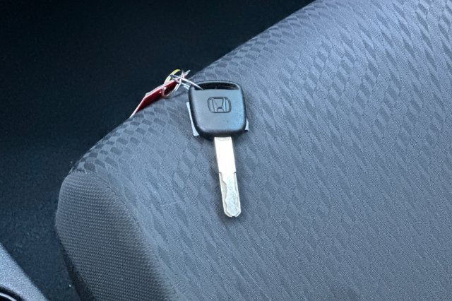 Used 2015  Honda LX image 25