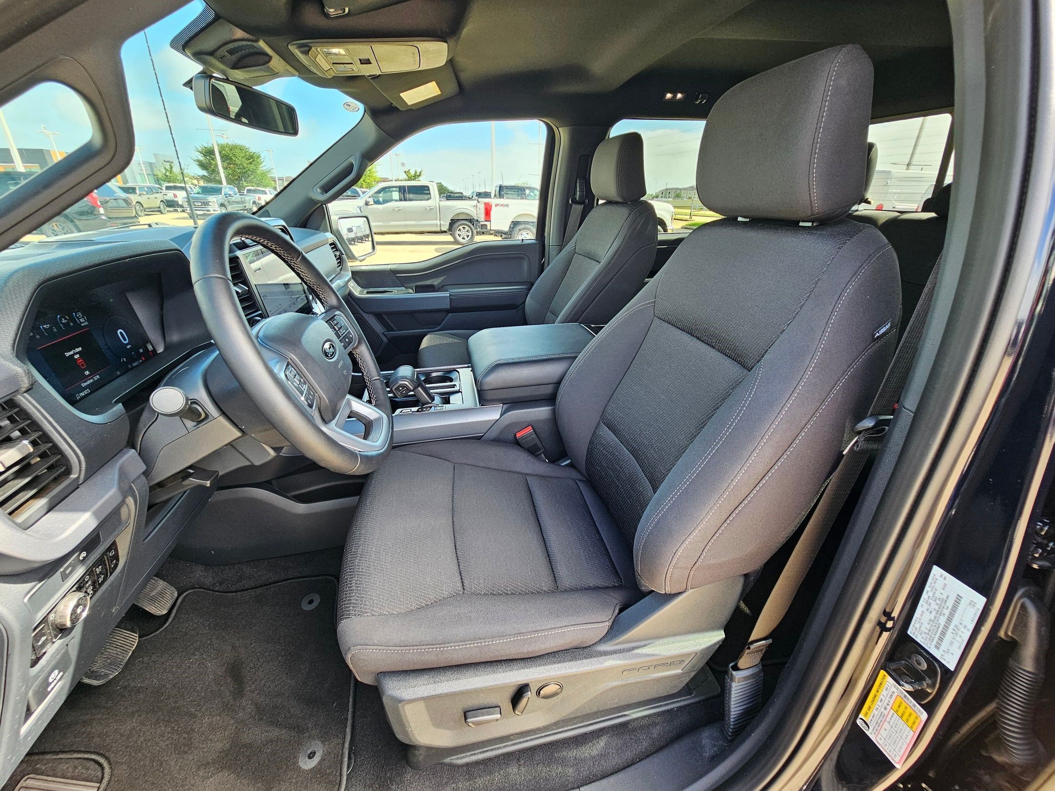 Used 2025 Blue Ford XLT image 13