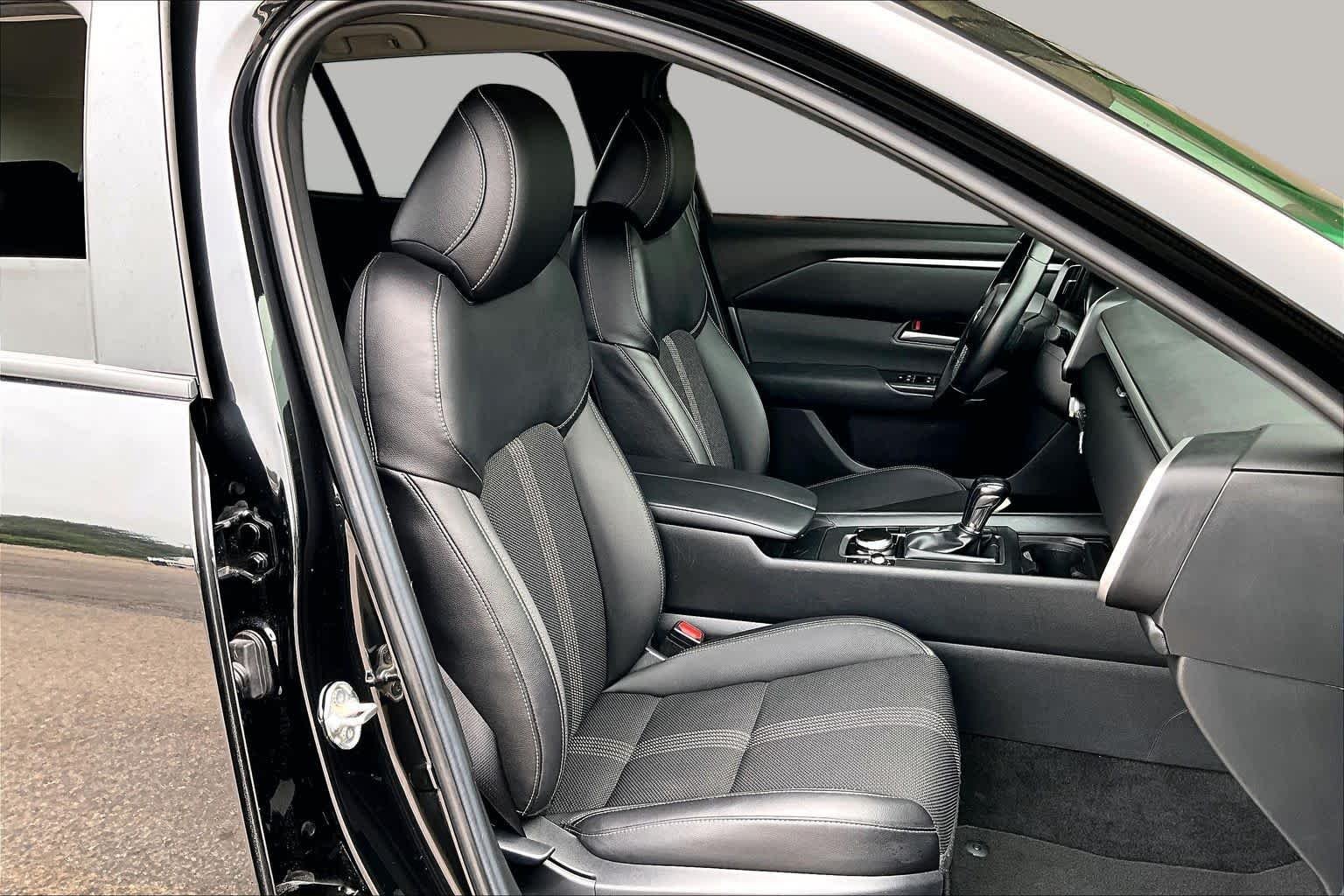 Used 2025 Jet Black Mica Mazda 2.5 S Preferred Package image 8