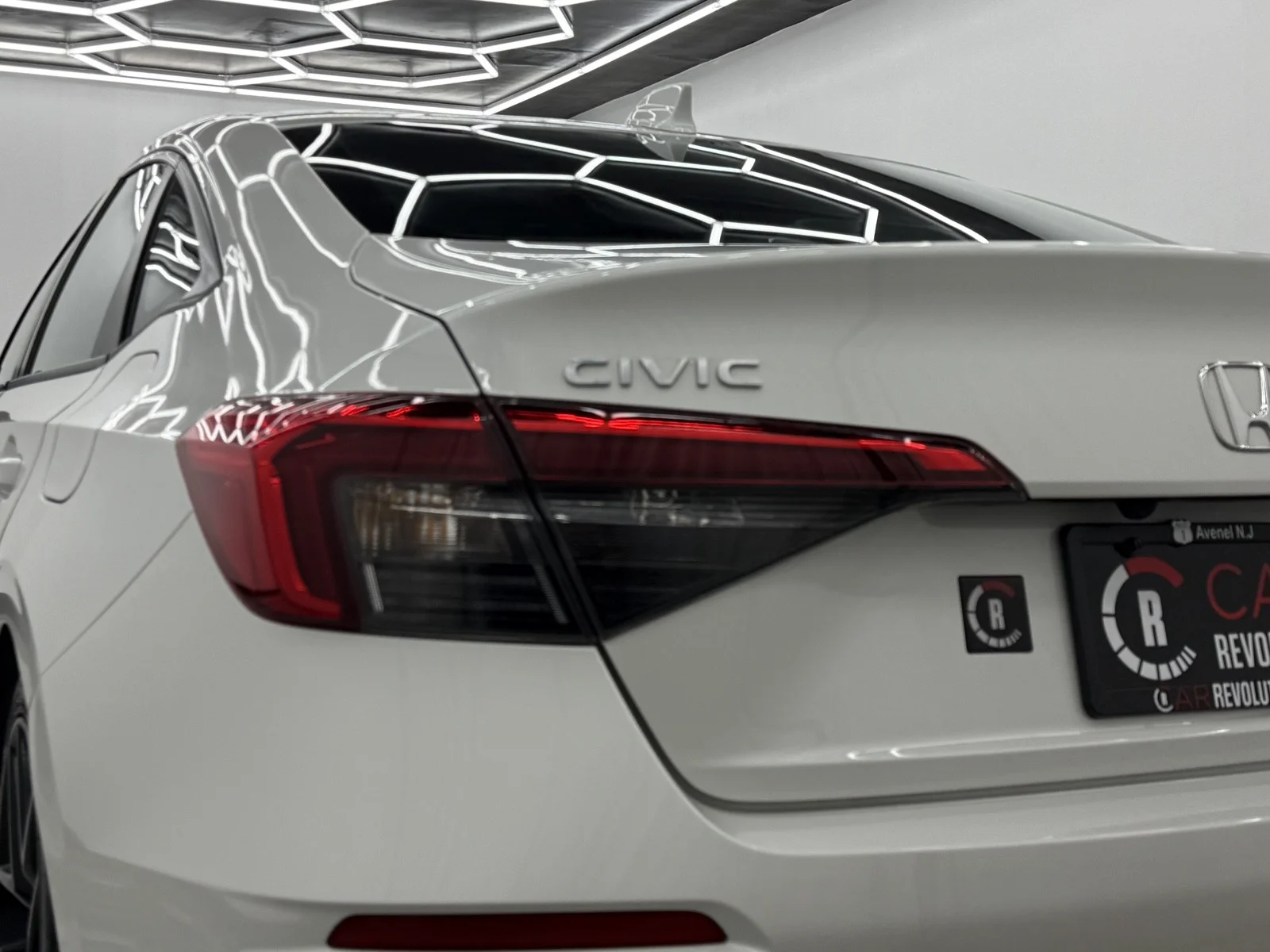 Used 2024 Platinum White Pearl Honda Sport CVT image 36