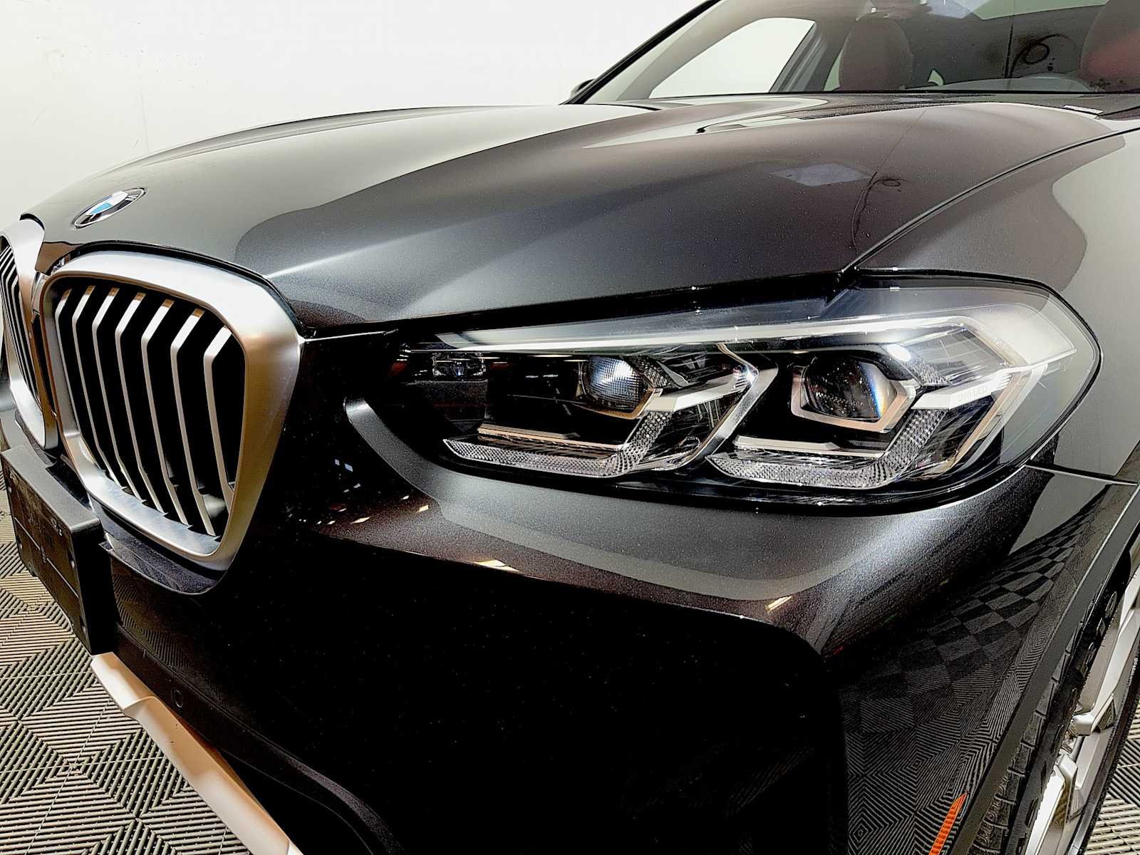 Used 2023 Dark Graphite Metallic BMW xDrive30i image 26