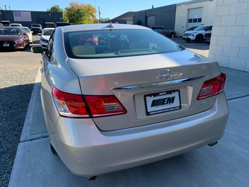 Used 2011 Gold Lexus ES 350 Sedan 4D image 14