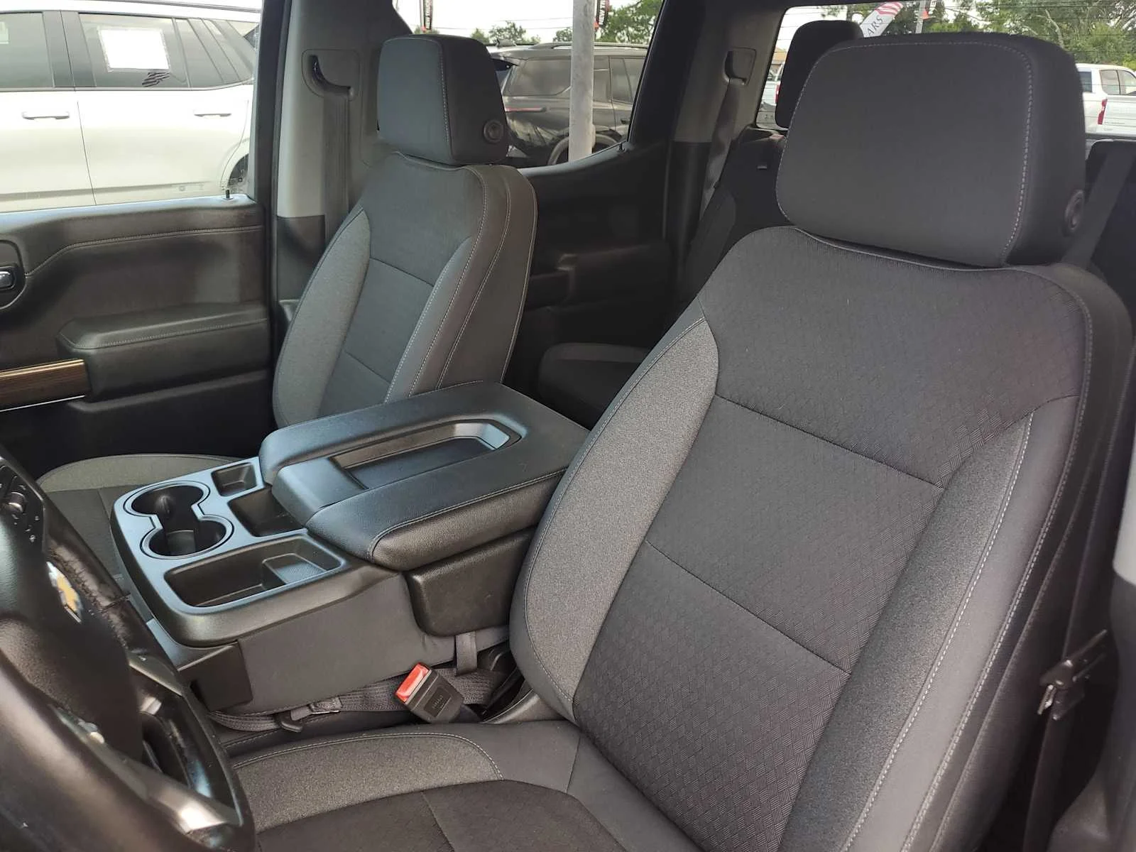 Used 2019 RED HOT Chevrolet LT image 24