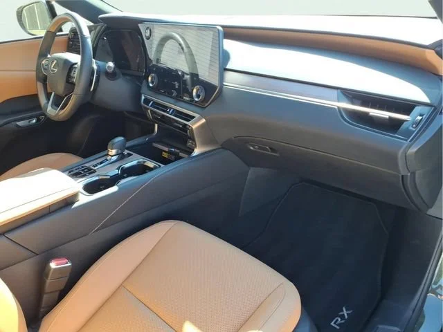 Used 2025 Green Lexus RX 350h image 24