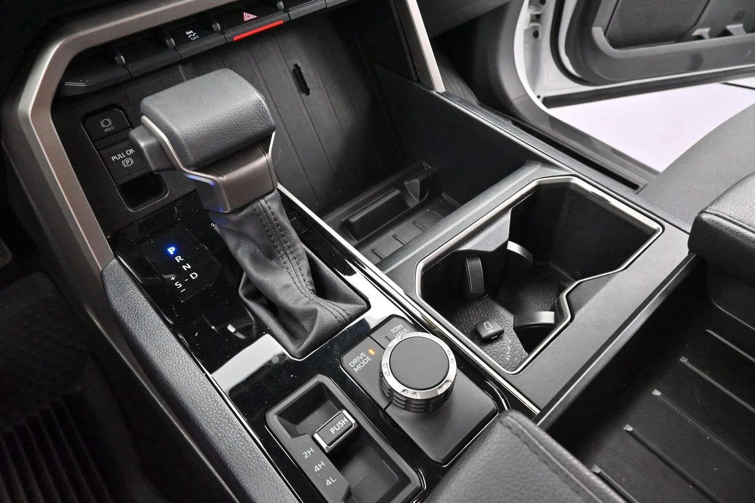Used 2024 Ice Cap Toyota SR5 image 22