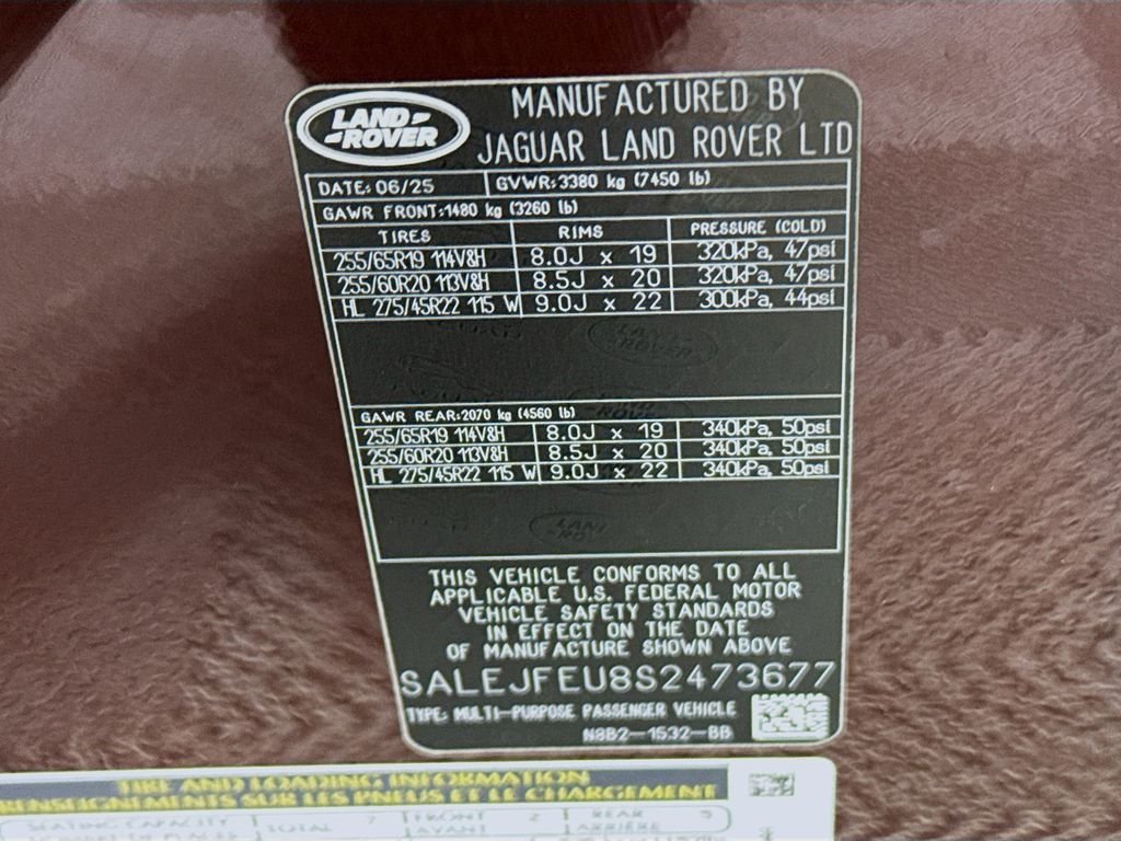 New 2025 Sedona Red Land Rover S image 27