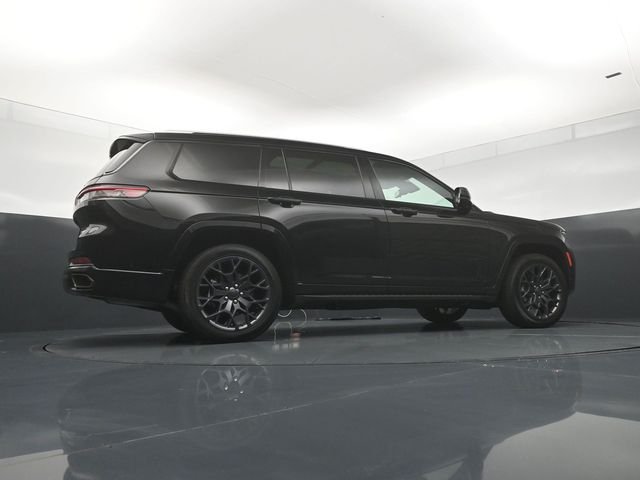 Used 2023 Black Jeep Summit image 24