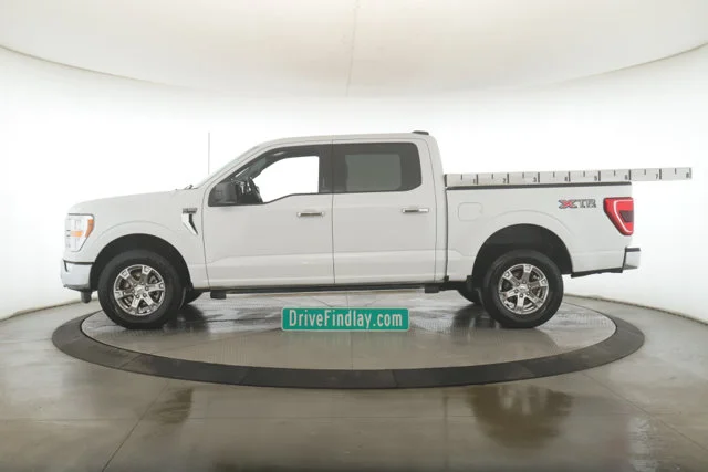 Used 2023  Ford XLT image 9