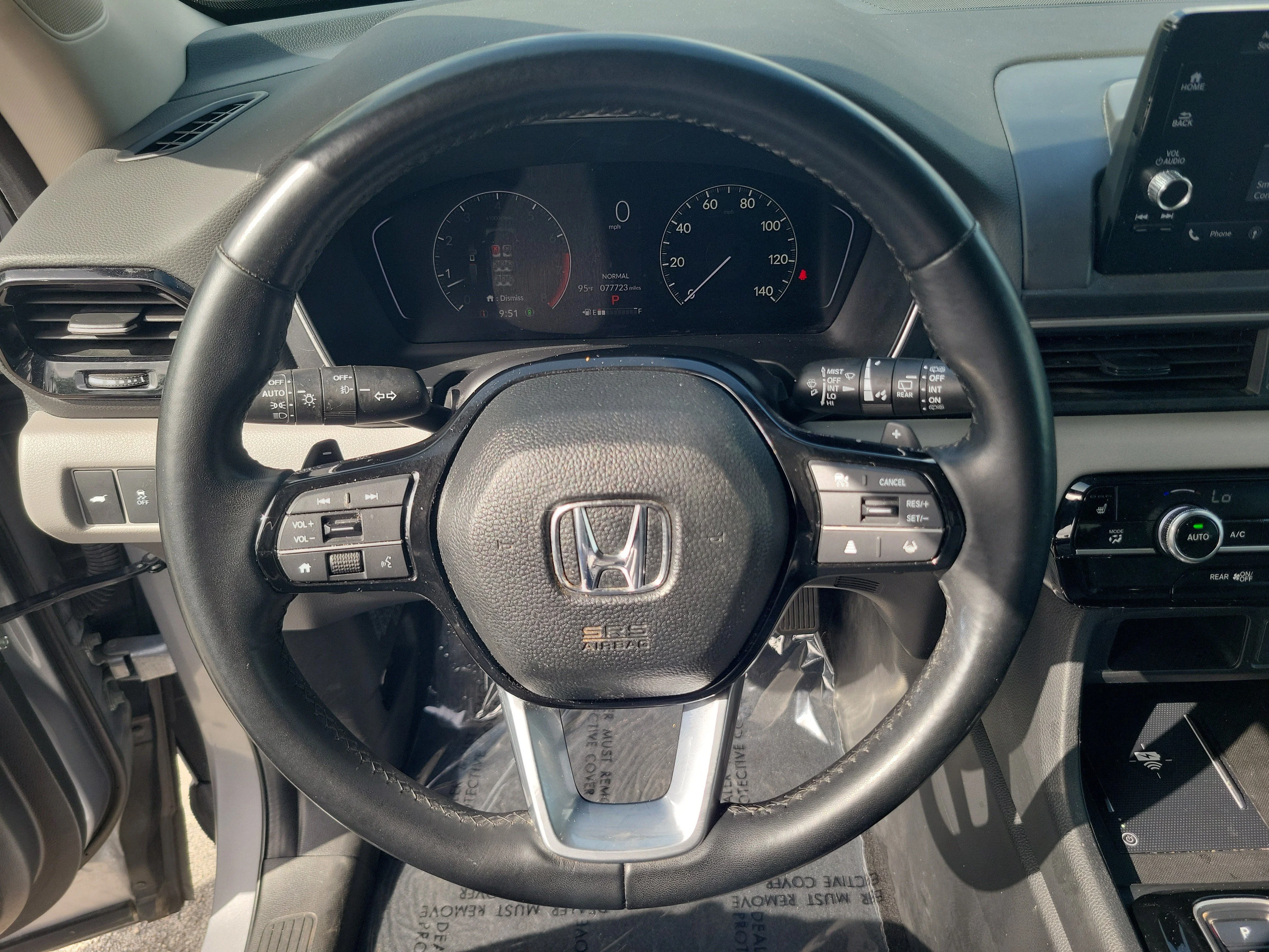 Certified Used 2024 Lunar Silver Metallic Honda 2WD EX-L image 23