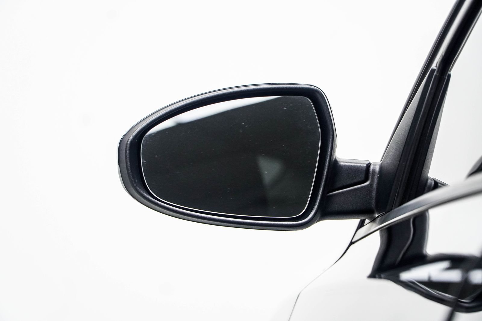 Used 2024 Black Kia LXS image 16