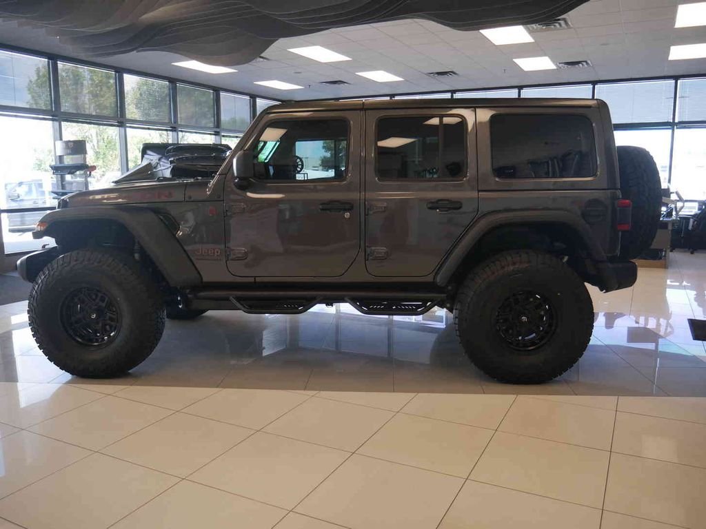 New 2026 Granite Crystal Metallic Clearcoat Jeep Rubicon image 26