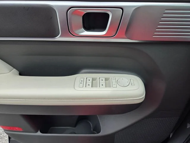 Used 2024 Gray Hyundai SEL image 26