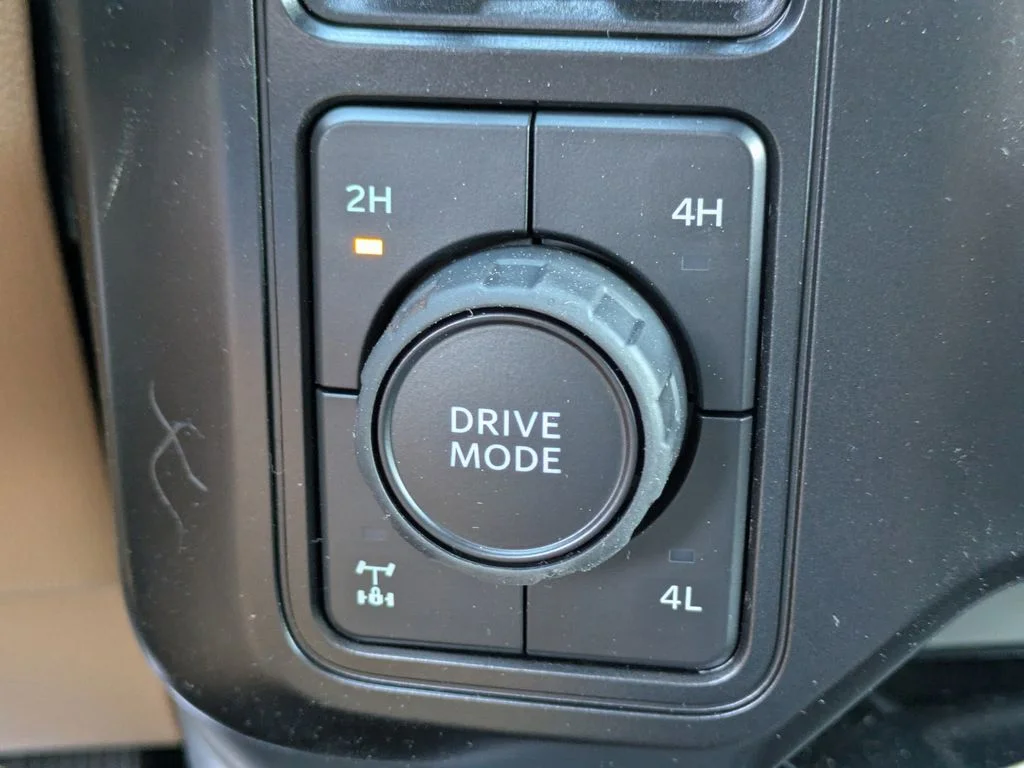 New 2026 Oxford White Ford Lariat image 22