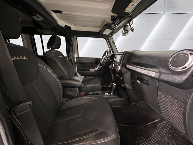 Used 2016 Silver Jeep Unlimited Sahara image 13