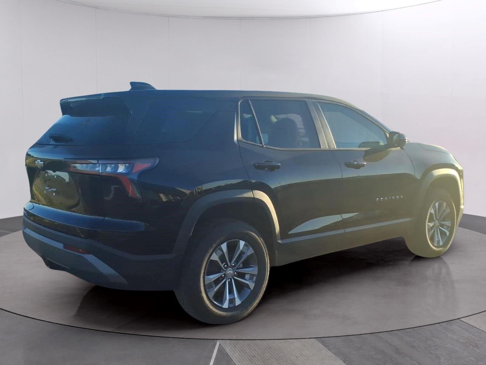 New 2027 Mosaic Black Metallic Chevrolet LT image 5