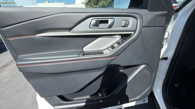 New 2026 Star White Metallic Tri-Coat Ford ST image 53