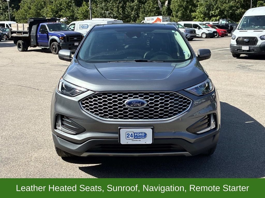 Used 2023 Gray Ford SEL image 2