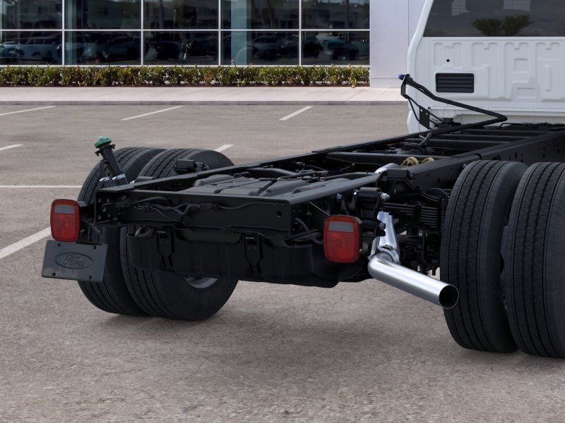 New 2026 Oxford White Ford XL image 20