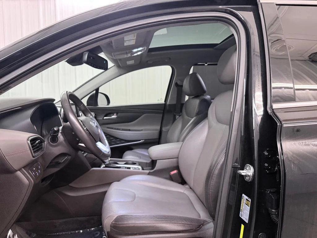 Used 2020 Black Hyundai SEL image 10