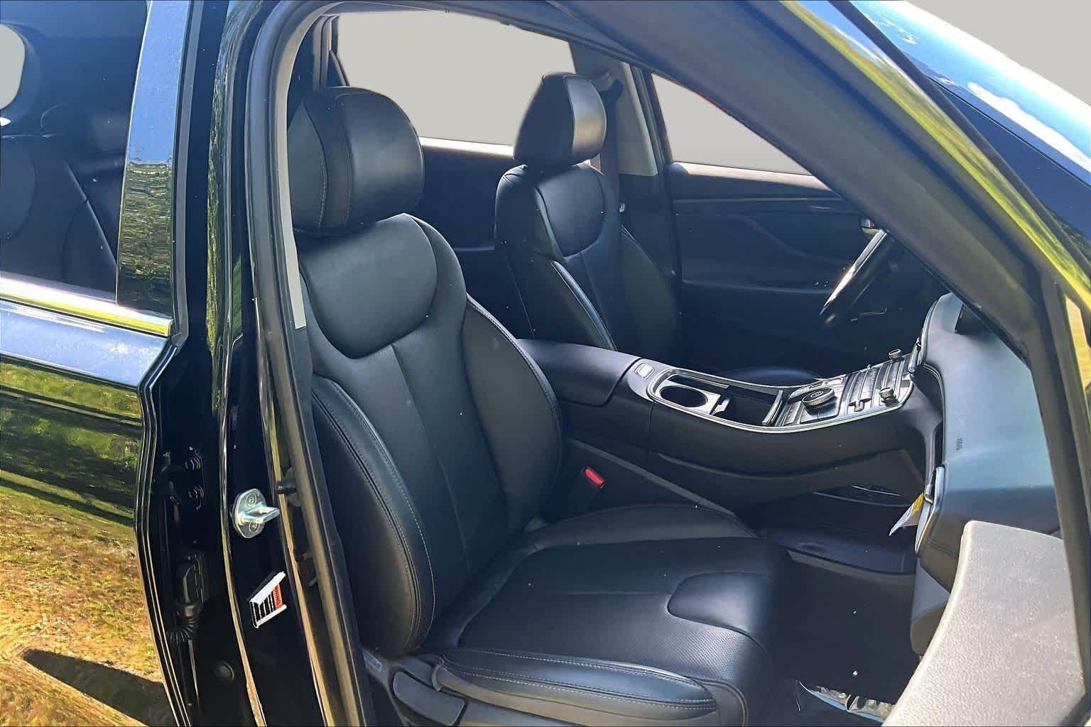 Used 2023 Twilight Black Hyundai XRT image 9