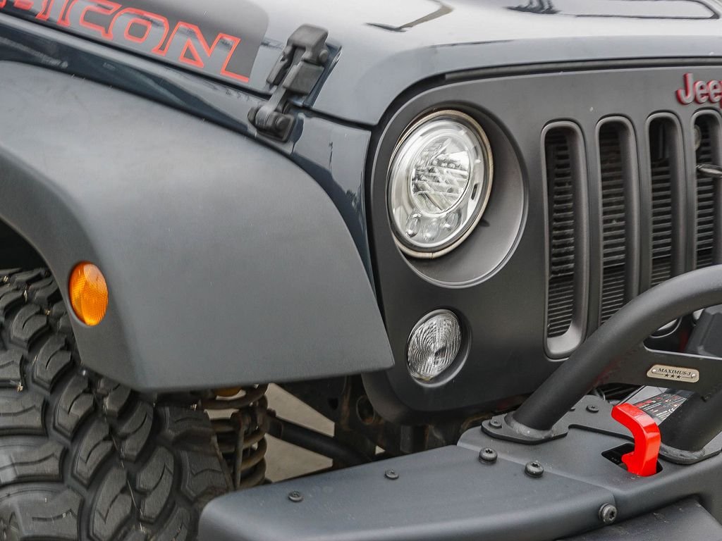 Used 2018 Black Jeep Unlimited Rubicon image 11