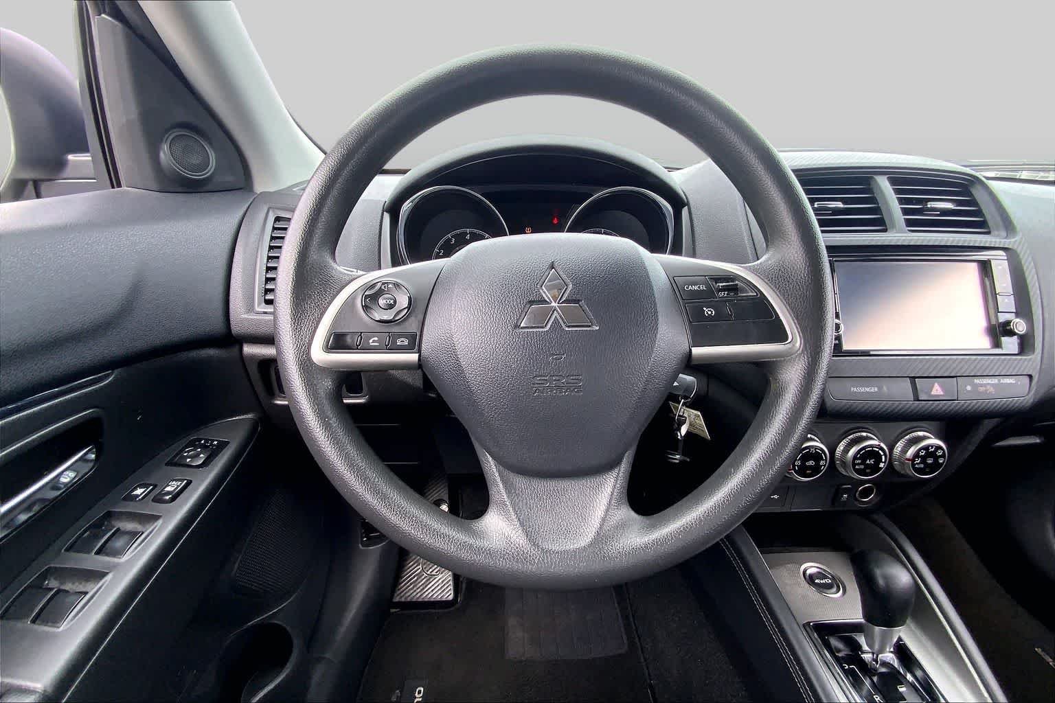 Used 2024 Alloy Silver Metallic Mitsubishi ES image 6